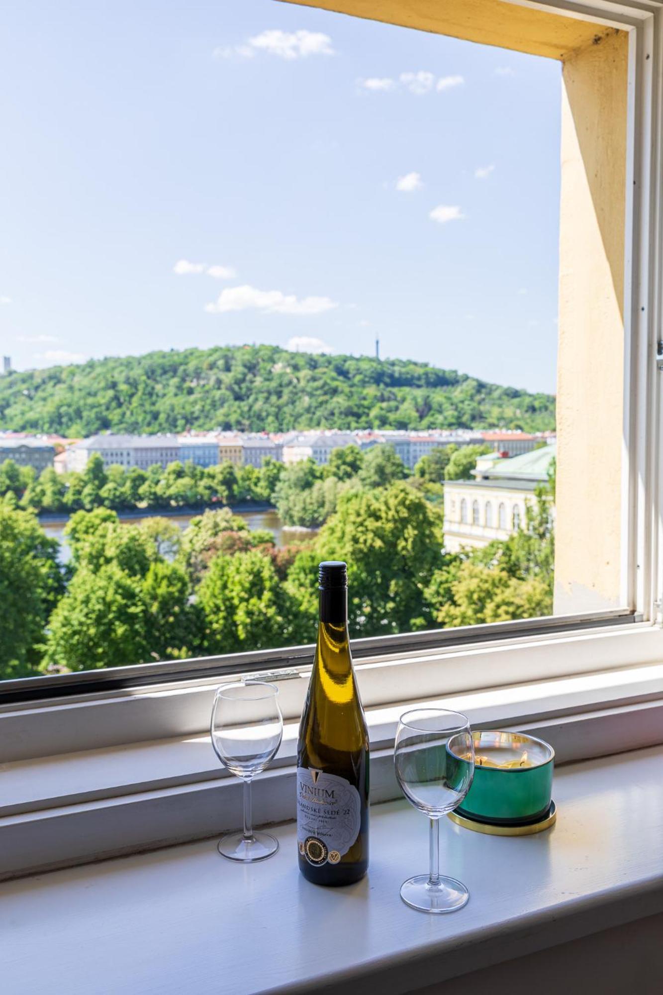 Classy Riverside In The Old Town Of Apartment *