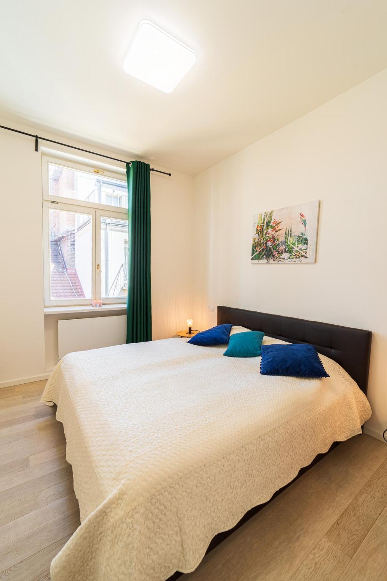 Apartment Classy Riverside In The Old Town Of