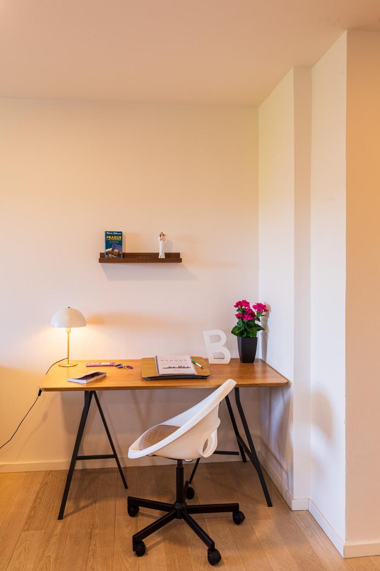 Classy Riverside In The Old Town Of Apartment *